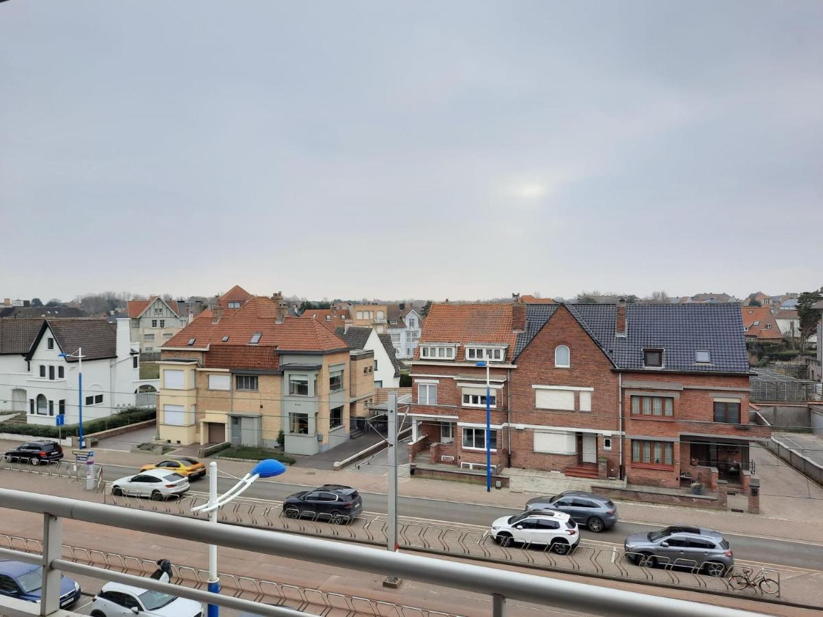 Appartement Premium Holidays - Charming Studio Sparrow Near The Beach Of Coxyde Extérieur photo